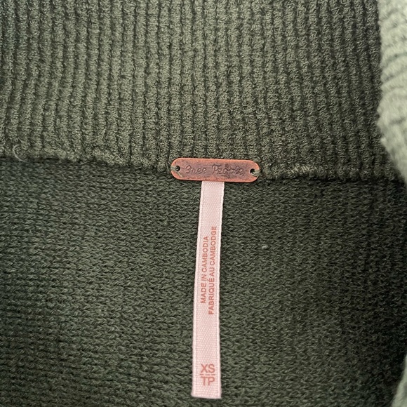 Free People Ottoman slouchy tunic sweater in pine size xs - Picture 10 of 12